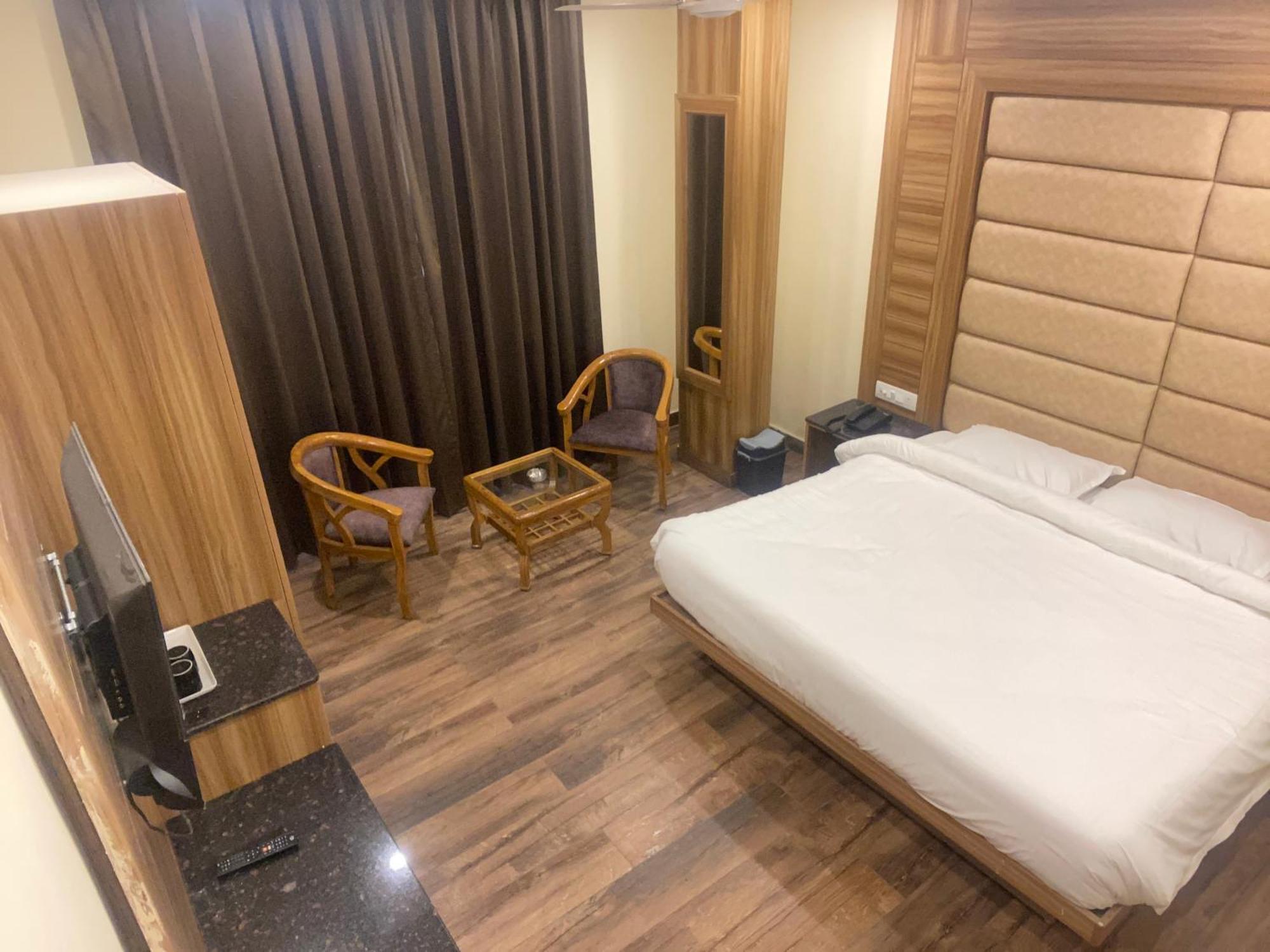 Pinnacle Vesta Homestay Mussoorie Ngoại thất bức ảnh